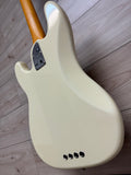 Fender American Professional II Precision Bass Maple Fingerboard, Olympic White