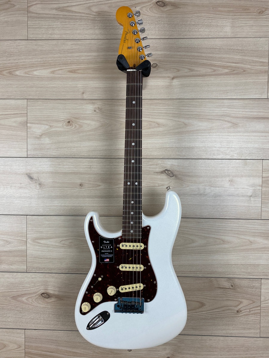 Fender American Ultra Stratocaster Left-Hand Guitar, Rosewood Fingerboard,  Arctic Pearl