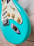Fender American Ultra Luxe Vintage 60s Stratocaster HSS Rosewood Fingerboard, Sea Foam Green