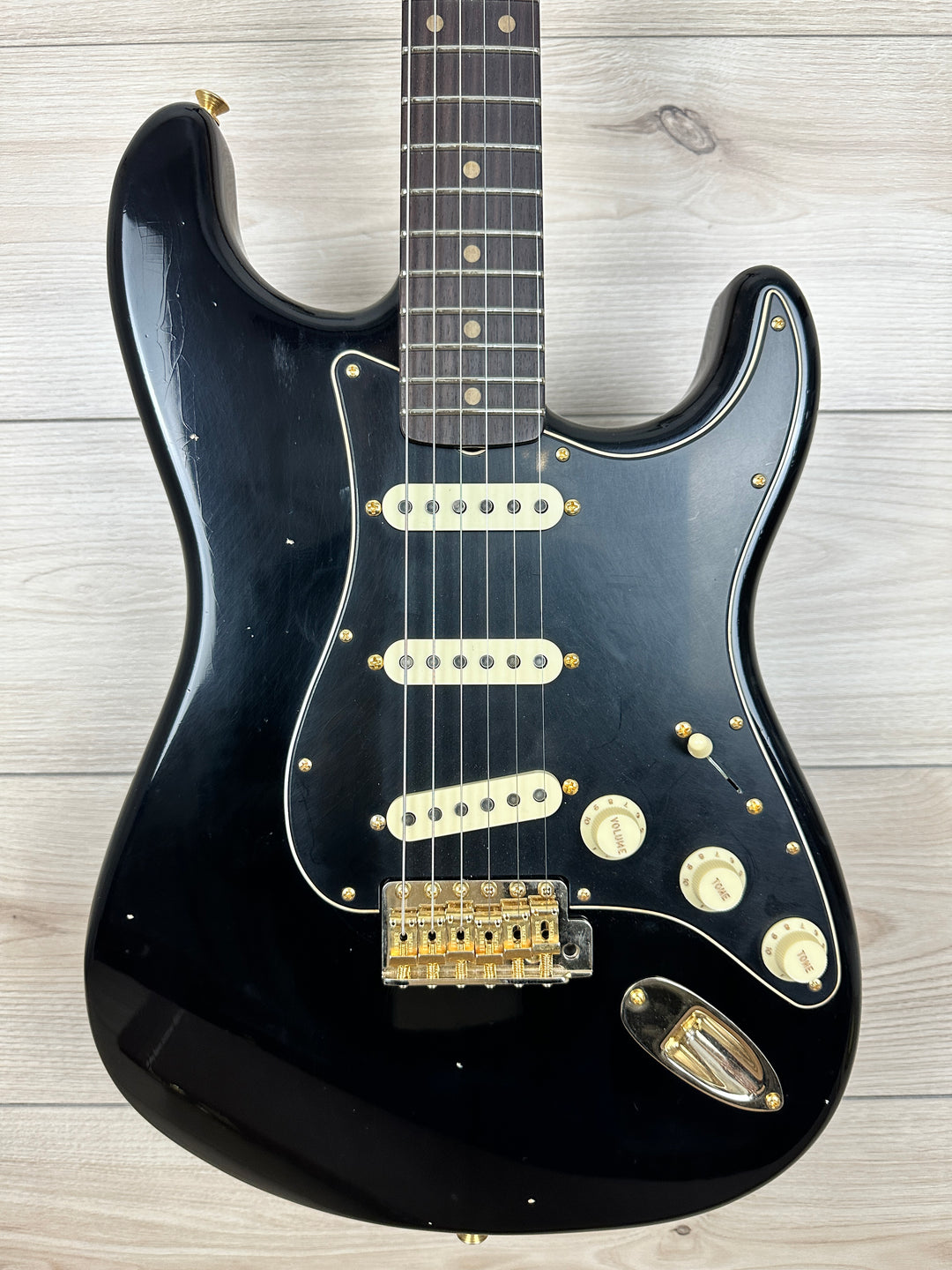 Featured Guitars – Tagged 