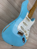 Fender Custom Shop Limited-edition 1957 Stratocaster Relic Finish Faded Aged Daphne Blue